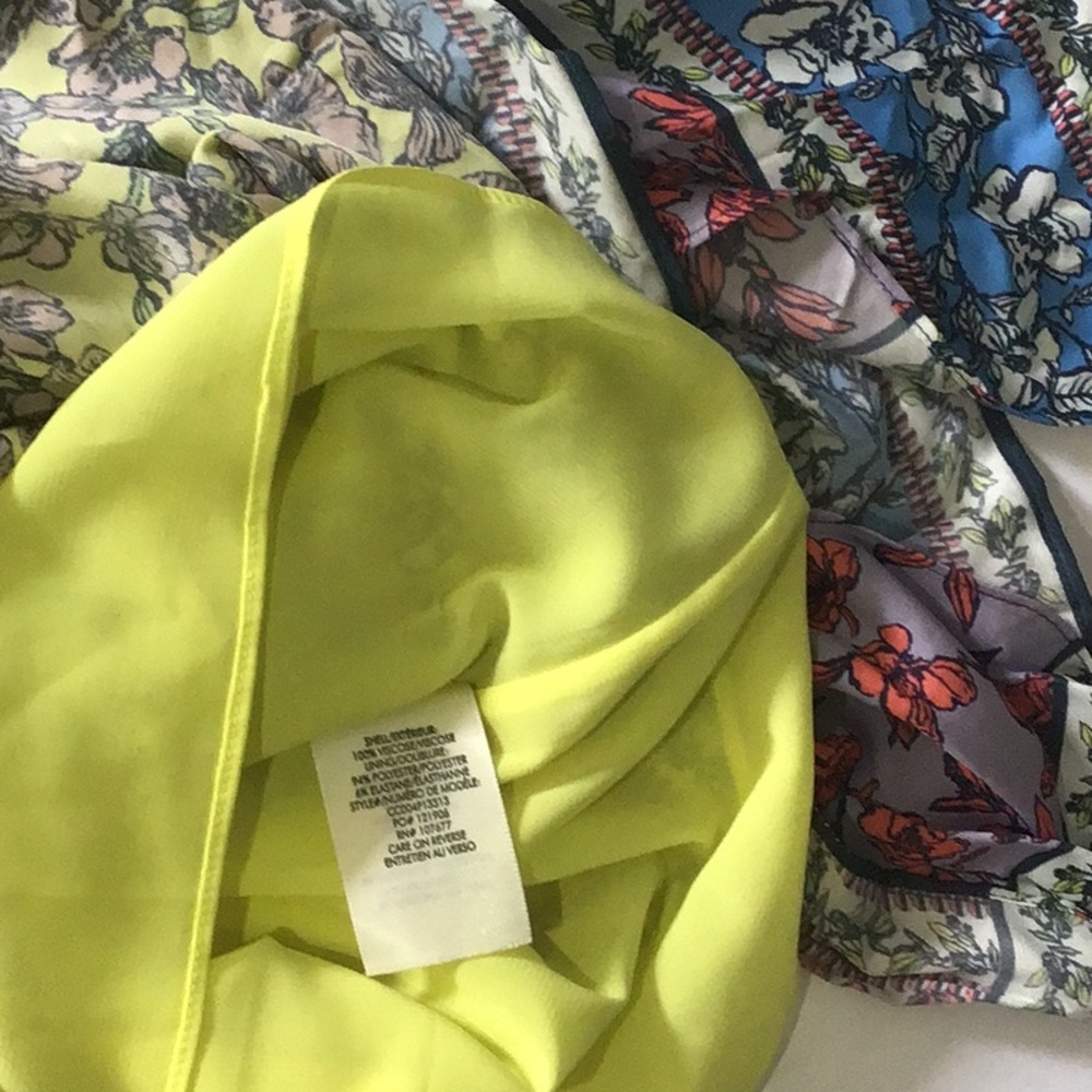 Alice + Olivia Athena Floral Midi Skirt with Sexy Side Slits - Picture 14 of 16